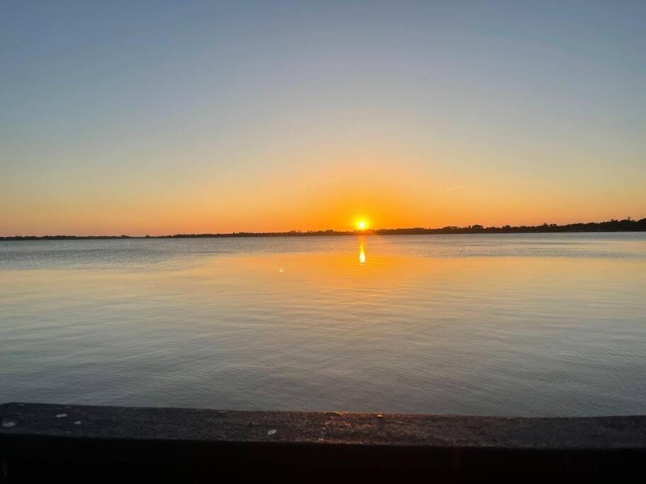 Lakefront Duplex With Pontoon Boat 2 Bedroom Home Mount Dora Exterior photo